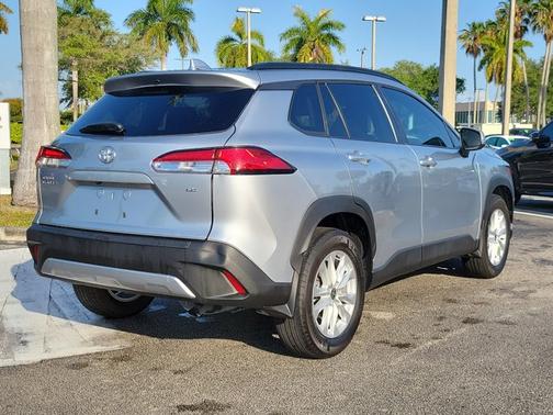 2023 Toyota Corolla Cross LE