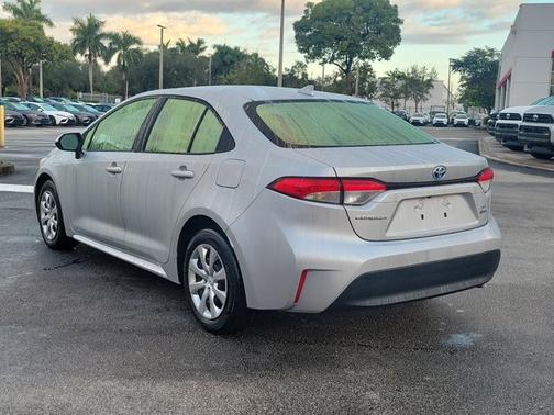 2025 Toyota Corolla Hybrid LE
