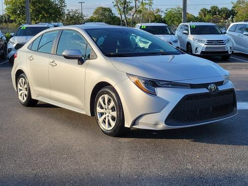 2022 Toyota Corolla LE