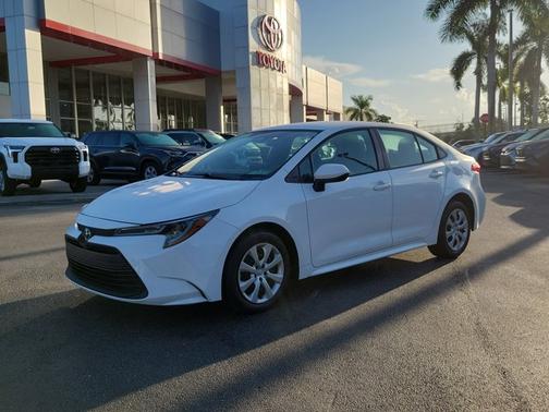 2024 Toyota Corolla LE