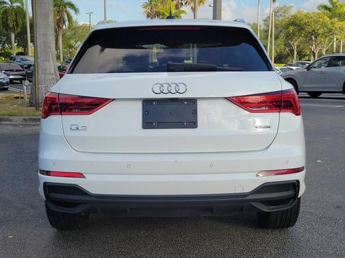 2023 Audi Q3 S line Premium