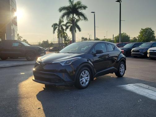 2019 Toyota C-HR LE