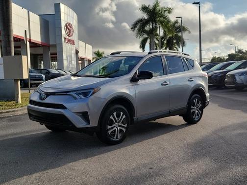 2018 Toyota RAV4 LE