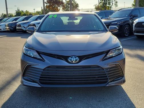 2024 Toyota Camry LE