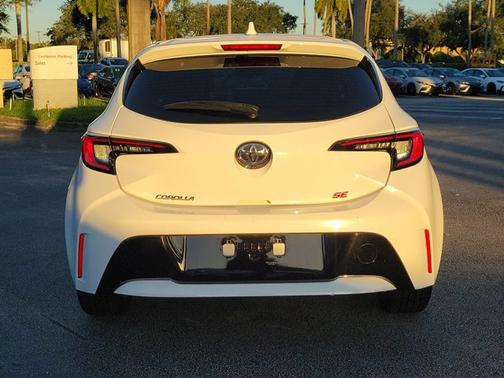 2024 Toyota Corolla Hatchback SE
