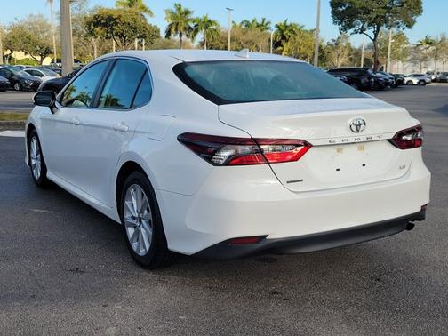 2021 Toyota Camry LE