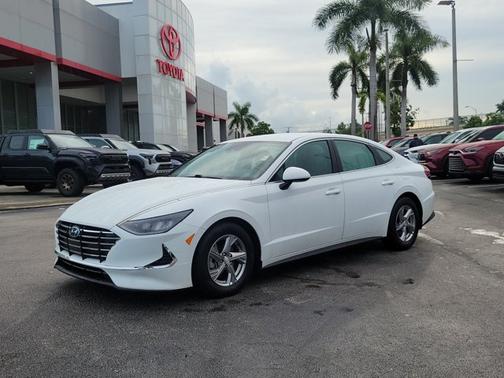 2021 Hyundai SONATA SE