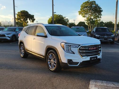 2024 GMC Terrain SLT
