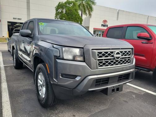 2024 Nissan Frontier SV