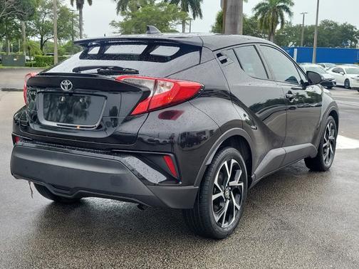 2021 Toyota C-HR XLE