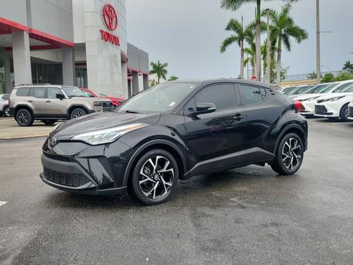 2021 Toyota C-HR XLE
