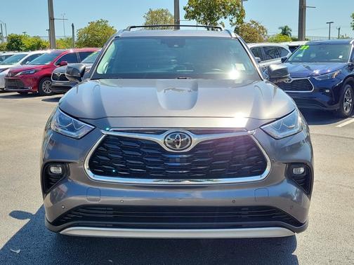 2021 Toyota Highlander Platinum
