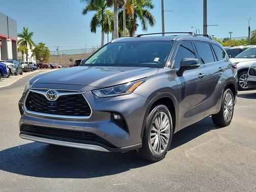 2021 Toyota Highlander Platinum