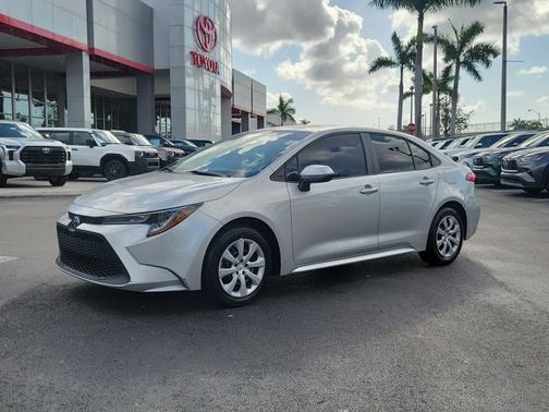 2022 Toyota Corolla LE