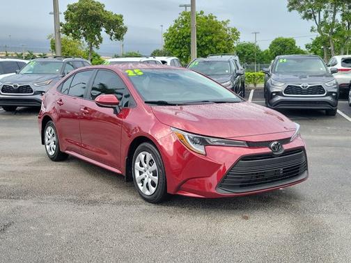 2025 Toyota Corolla LE
