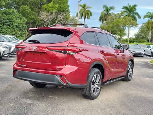 2023 Toyota Highlander XLE