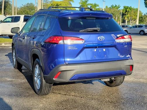 2023 Toyota Corolla Cross LE