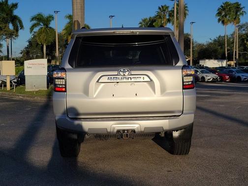 2022 Toyota 4Runner SR5