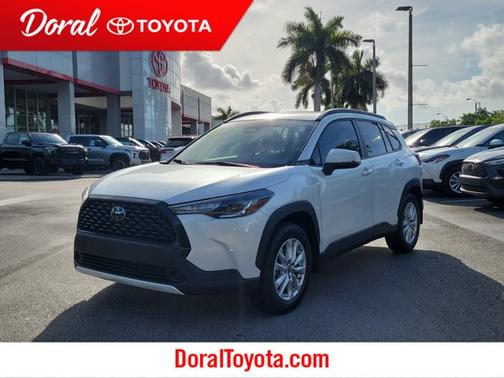 White 2024 Toyota Corolla Cross LE