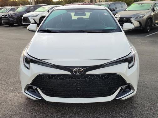 2025 Toyota Corolla Hatchback XSE