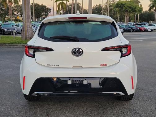 2025 Toyota Corolla Hatchback XSE