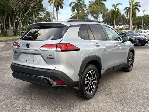 2024 Toyota Corolla Cross Hybrid SE