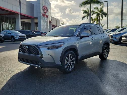 2023 Toyota Corolla Cross XLE