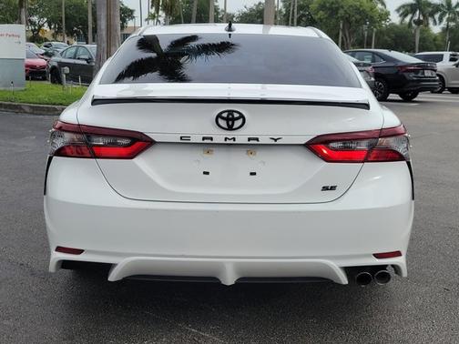 2022 Toyota Camry SE