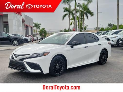 2022 Toyota Camry SE