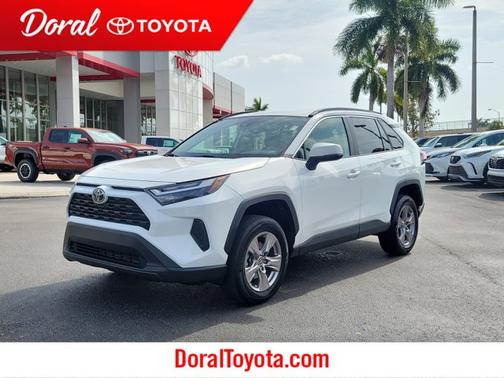 2023 Toyota RAV4 XLE