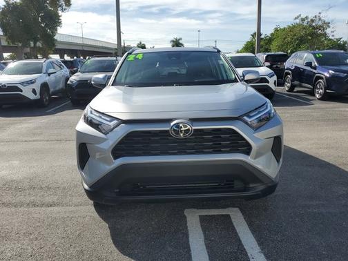 2024 Toyota RAV4 XLE