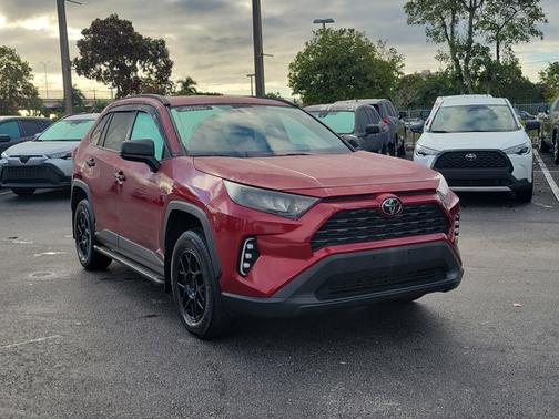 2021 Toyota RAV4 LE