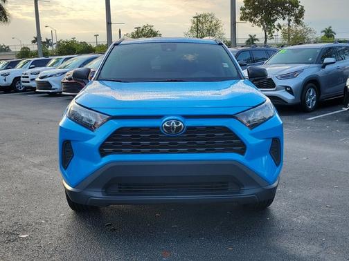2021 Toyota RAV4 LE