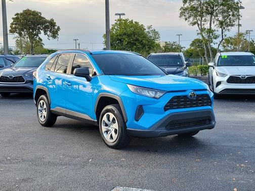2021 Toyota RAV4 LE