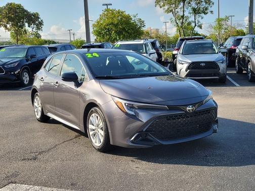 2024 Toyota Corolla Hatchback SE
