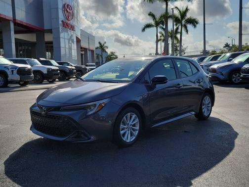 2024 Toyota Corolla Hatchback SE