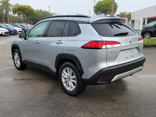 2022 Toyota Corolla Cross LE