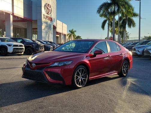 2021 Toyota Camry SE