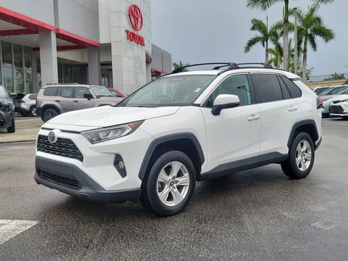 2019 Toyota RAV4 XLE
