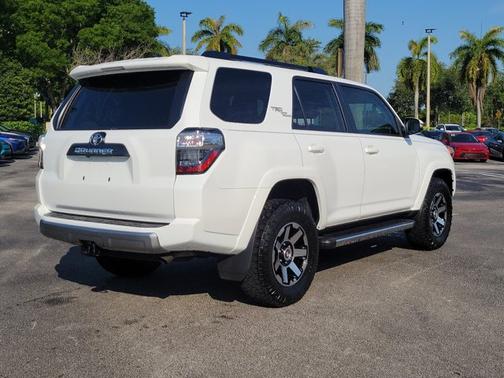 2024 Toyota 4Runner TRD Off Road