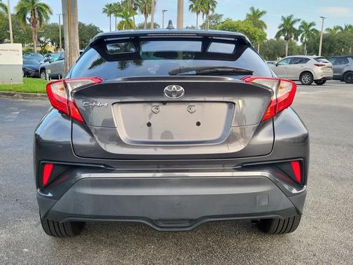 2019 Toyota C-HR XLE