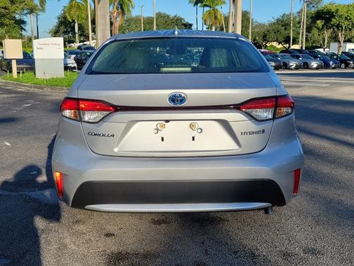 2021 Toyota Corolla Hybrid LE