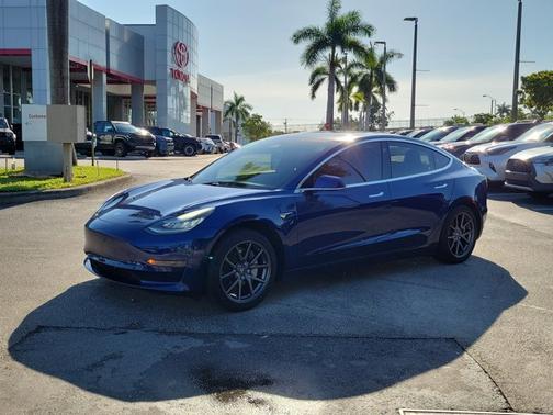 2020 Tesla Model 3 Standard Range