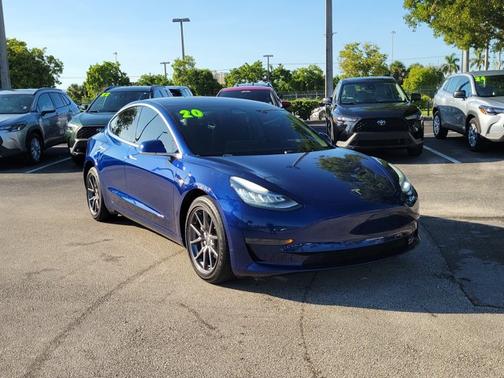 2020 Tesla Model 3 Standard Range