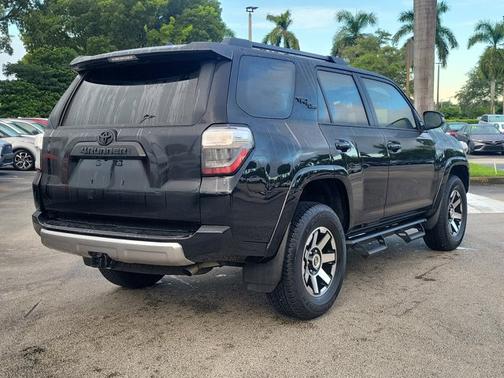 2024 Toyota 4Runner TRD Off Road