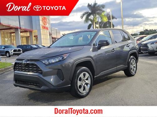 2022 Toyota RAV4 LE