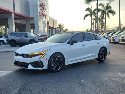 2025 Kia K5 GT-Line
