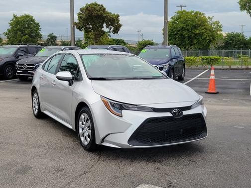 2022 Toyota Corolla LE