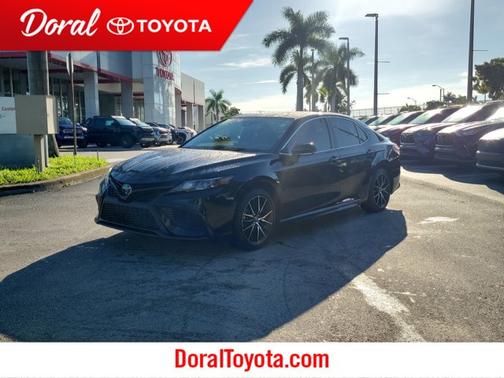 2024 Toyota Camry SE