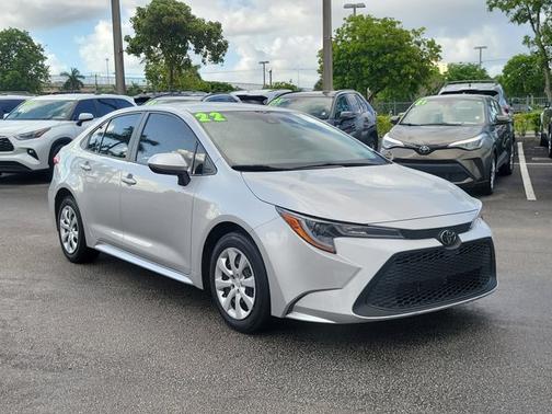 2022 Toyota Corolla LE